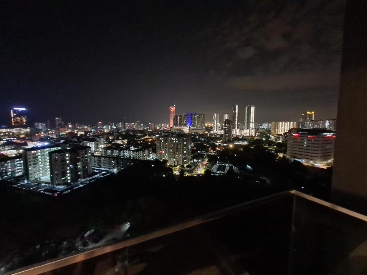 Beacon Executive Suite - Skypool Penang View George Town Eksteriør bilde