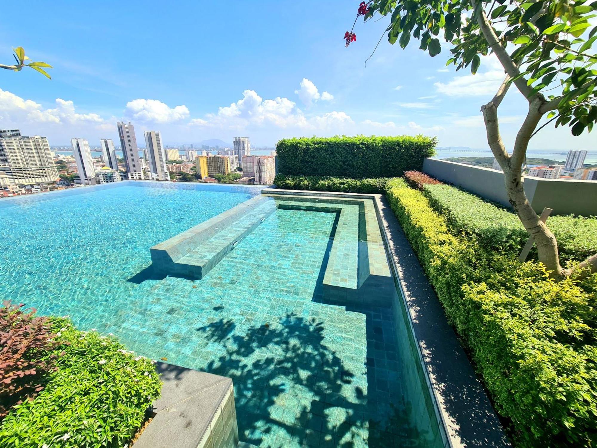 Beacon Executive Suite - Skypool Penang View George Town Eksteriør bilde