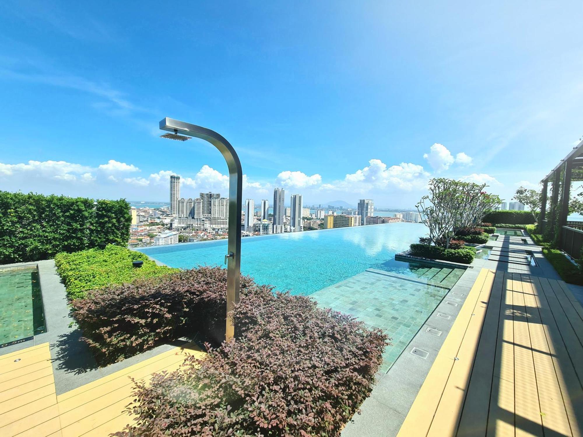 Beacon Executive Suite - Skypool Penang View George Town Eksteriør bilde