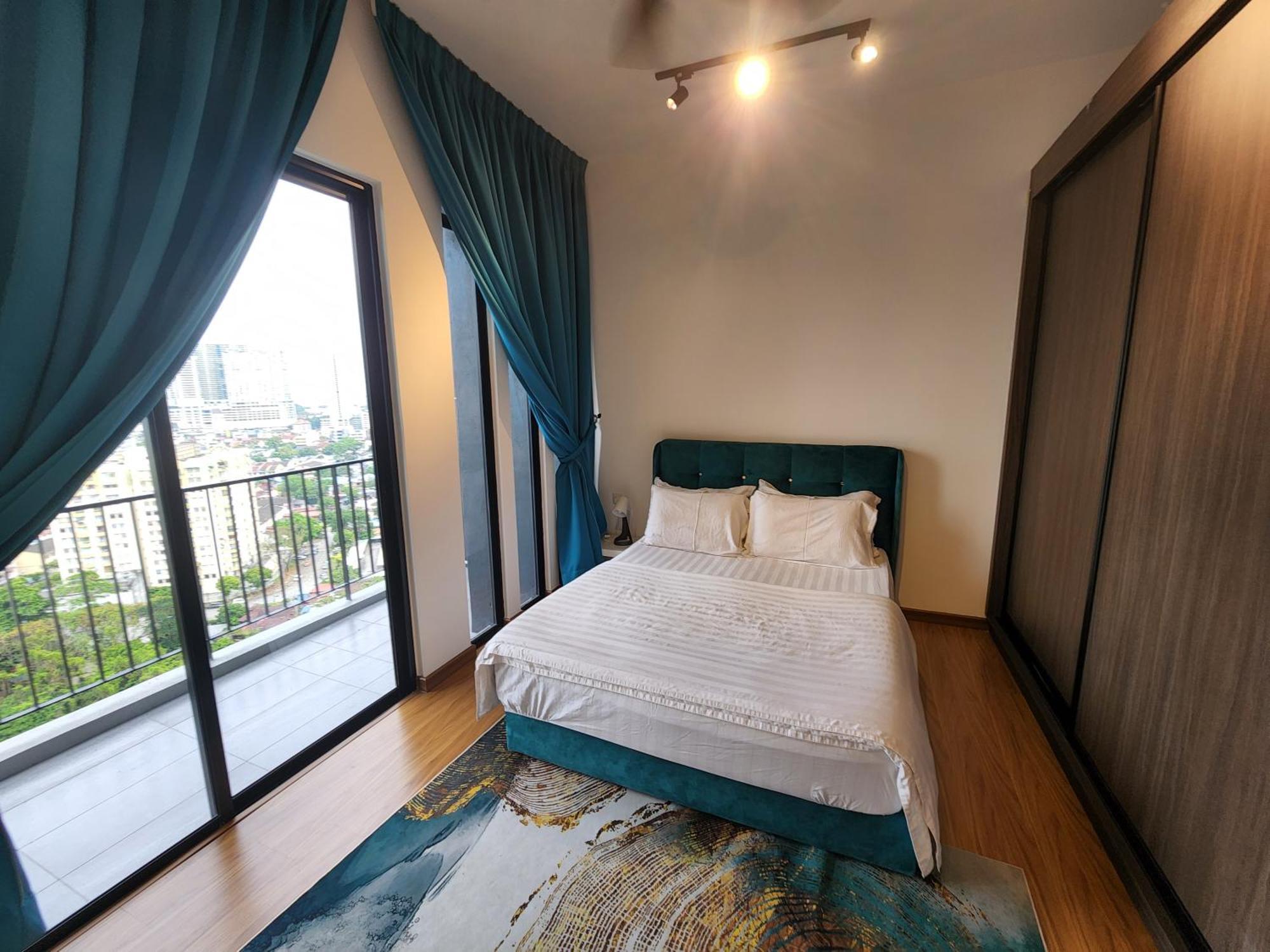 Beacon Executive Suite - Skypool Penang View George Town Eksteriør bilde